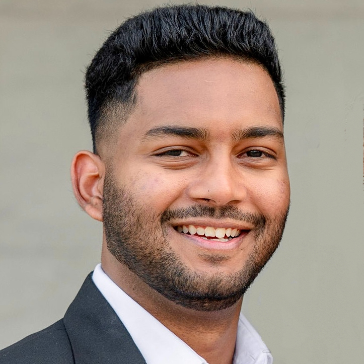 Anosh Khan.jpg